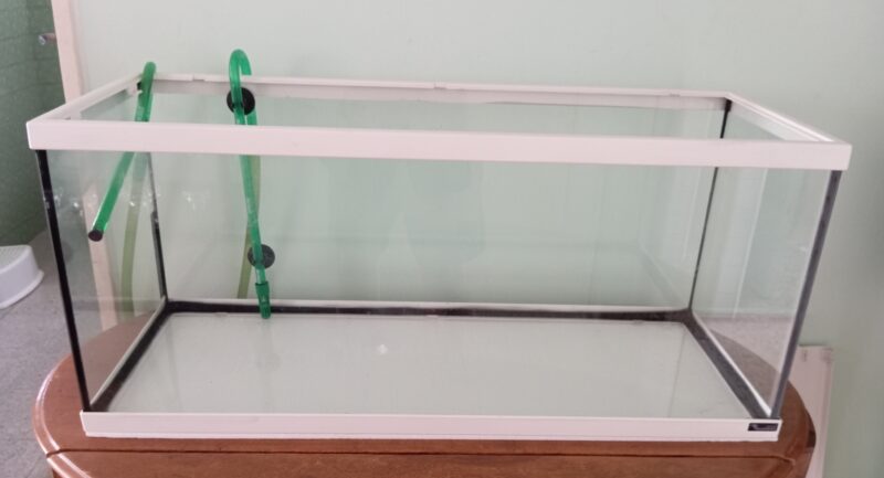 Aquário 90x37x30